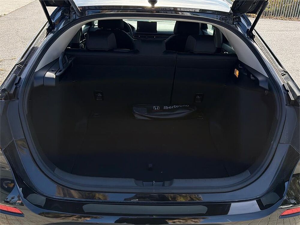 Honda Civic 2.0 i-MMD Elegance CVT