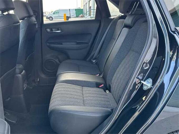 Honda Jazz 1.5 i-MMD ADVANCE