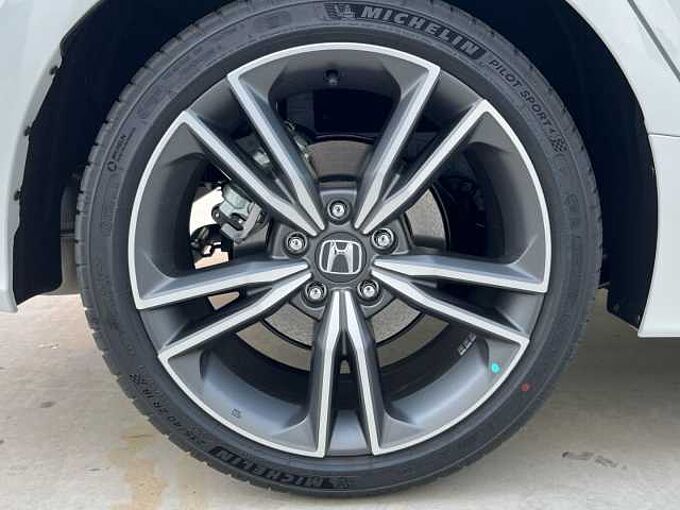 Honda Civic 2.0 i-MMD Advance CVT 135 kW (184 CV)